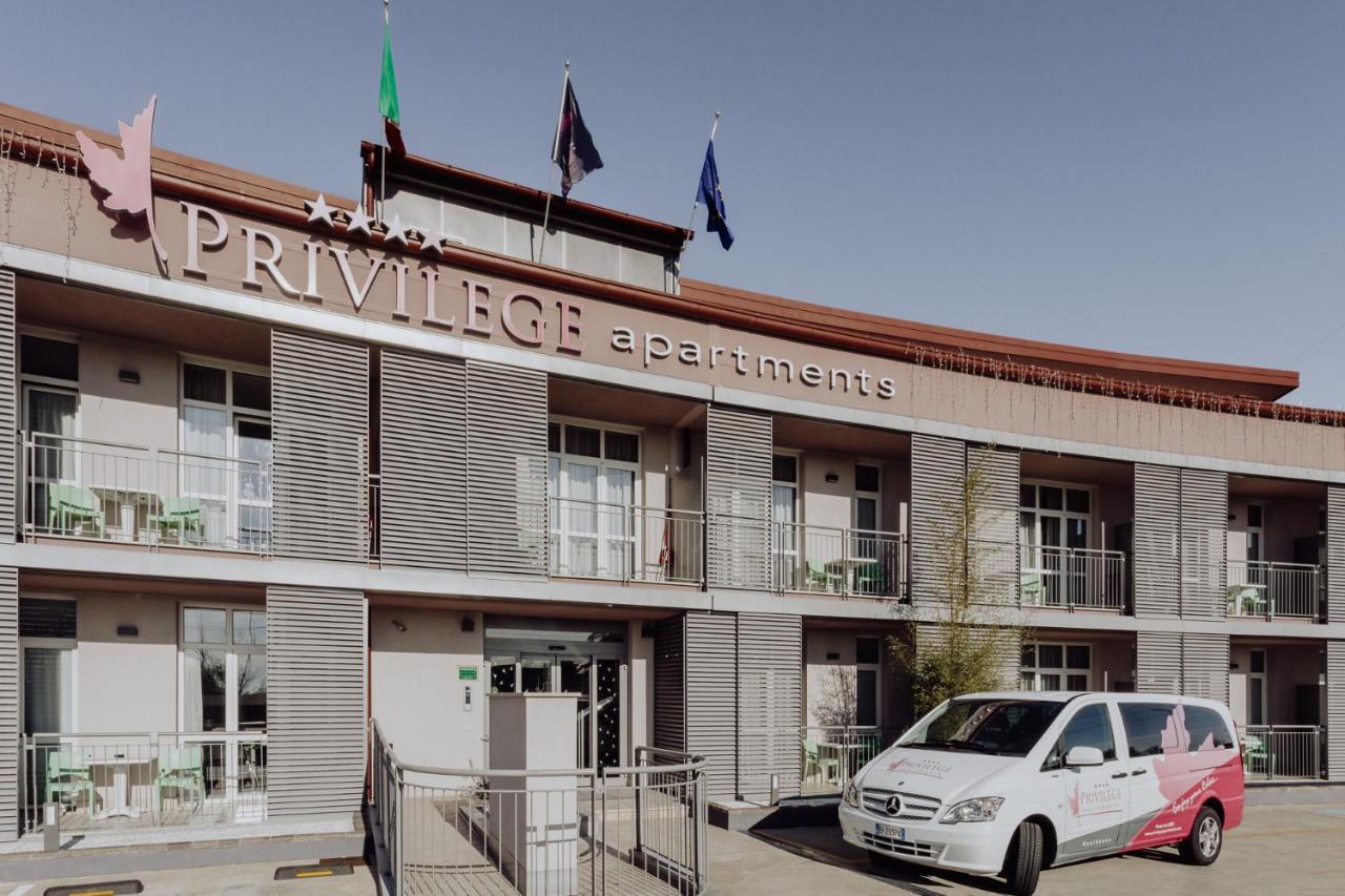 Privilege Apartments Vimercate Eksteriør bilde